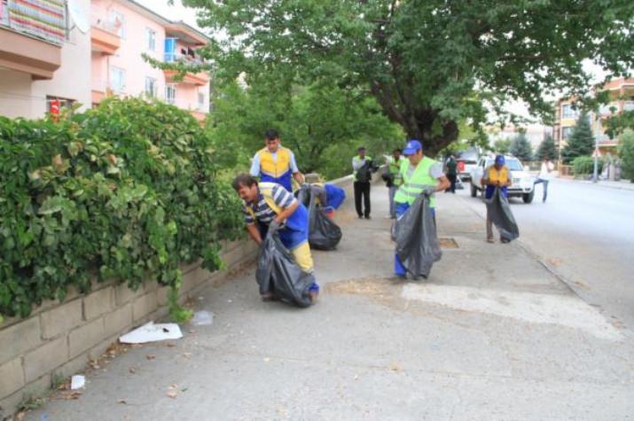 Erzincan Belediyesinden Bayram Temizliği